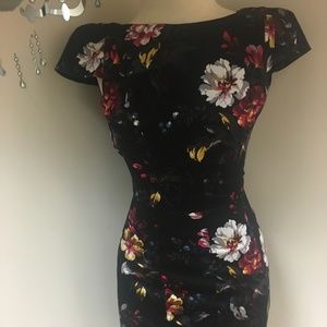 FRENCH CONNECTION Black Floral Fitted Sheath Dress